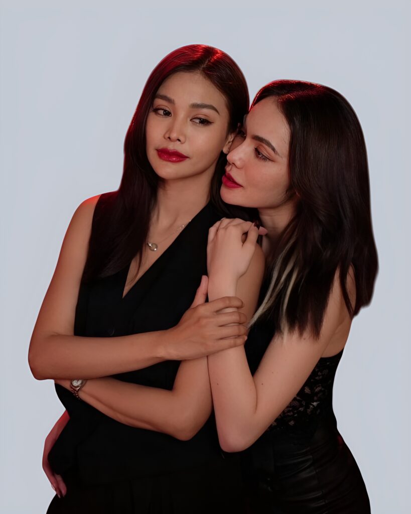 Actrices Engfa y Charlotte